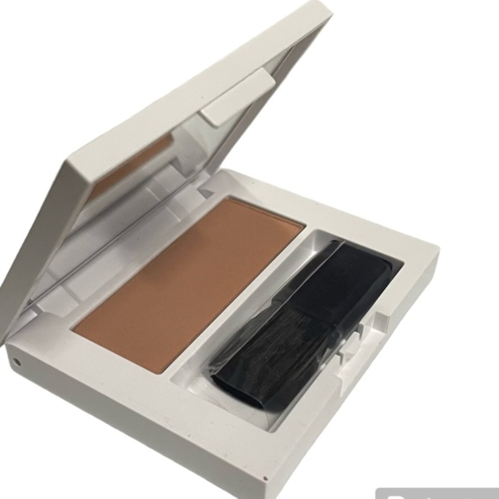 Estée Lauder Bronze Goddess Powder Bronze Medium 02